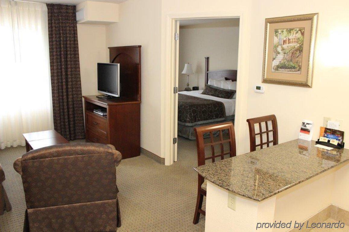 สเตย์บริดจ์ สวีท มิลวอคีแอร์พอร์ต เซาท์ Hotel Franklin  ภายนอก รูปภาพ